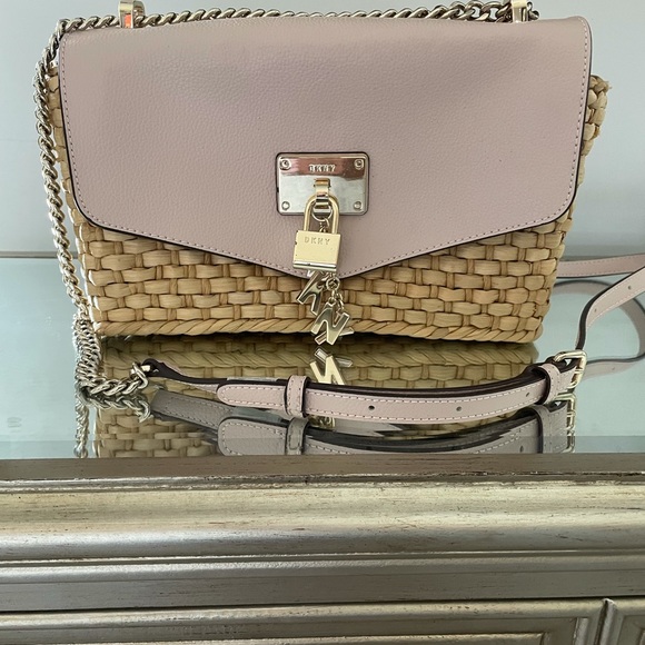 Brand new never used DKNY purse for spring! - Picture 2 of 6